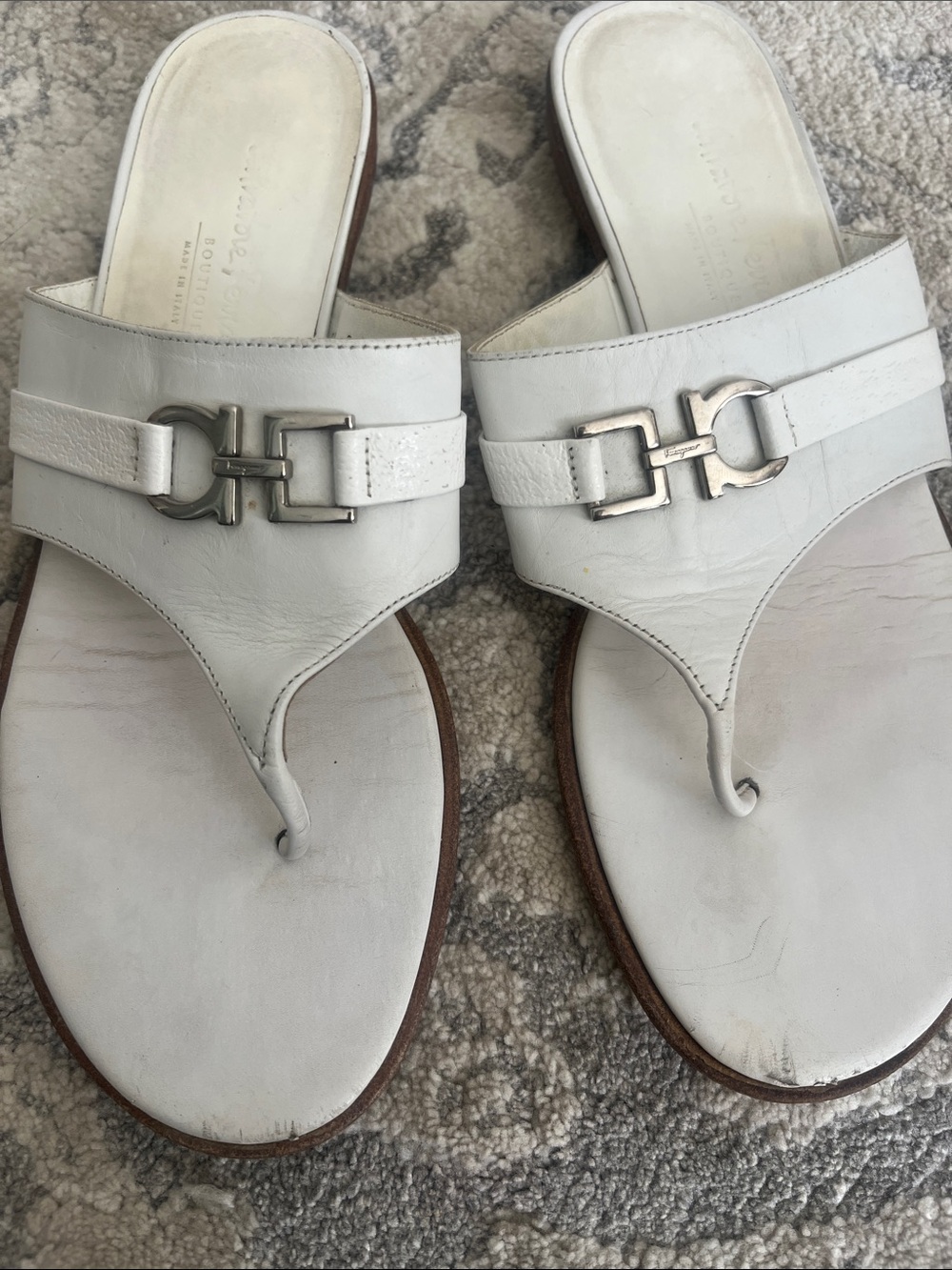 Salvatore Ferragamo White Leather Thong Sandals with Silver Hardware
